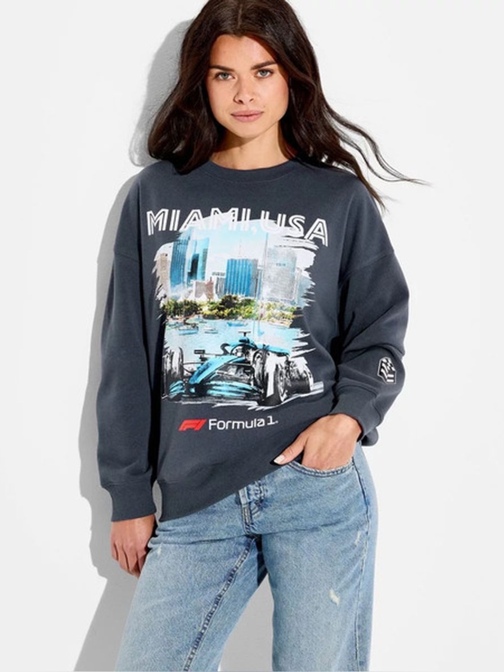 Formula 1 Miami Race Car Skyline Gray Black Crewneck Graphic Sweatshirt XL